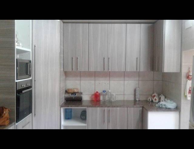 4 BEDROOM HOUSE FOR SALE IN LADYBRAND